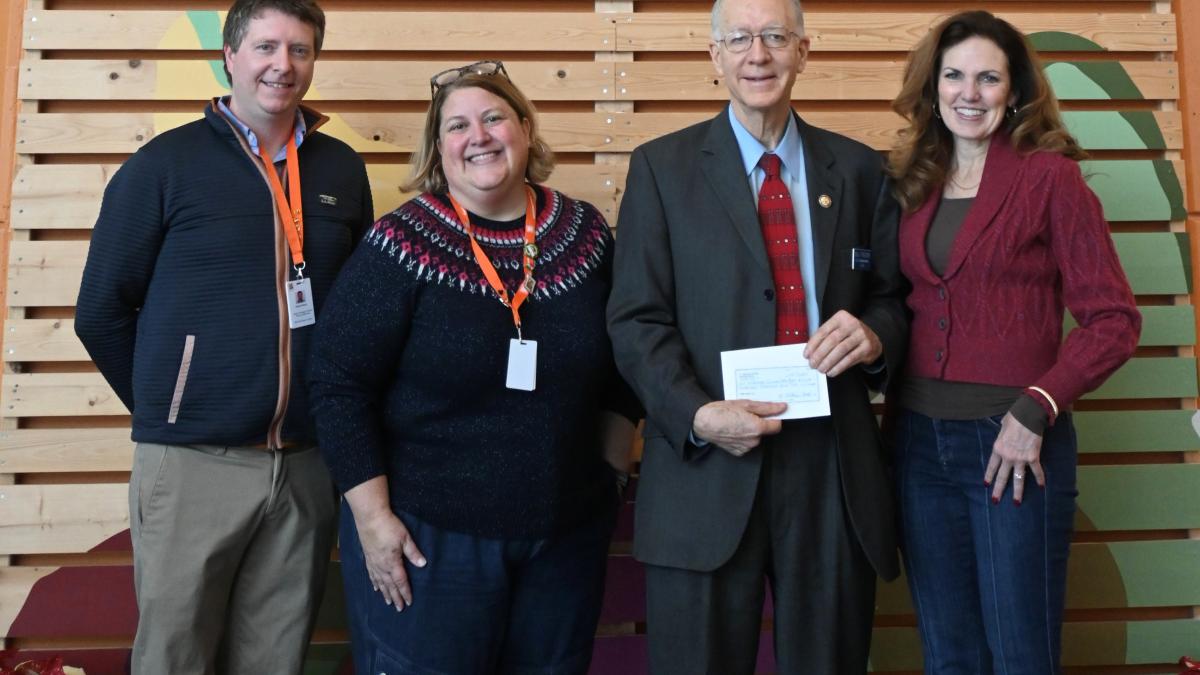 Rep. Foster Donates Paycheck from Shutdown to Northern Illinois Food Bank